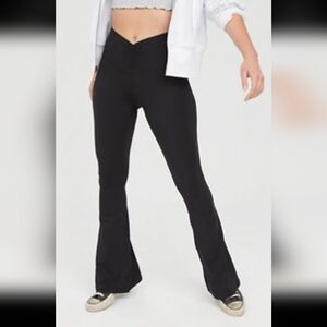 OFFLINE by Aerie Ruched Waistband Flare LeggingsSize XS — New With Tags